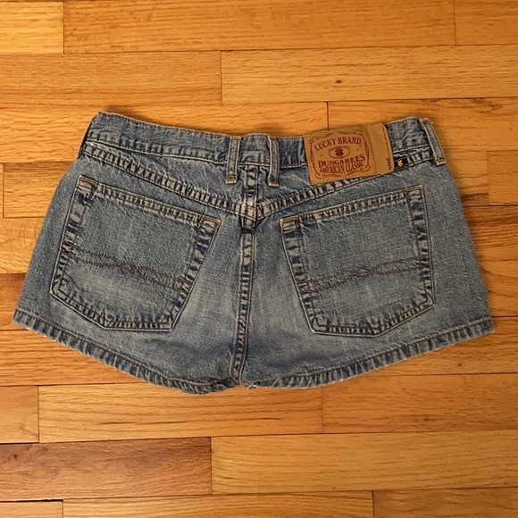 Lucky Brand denim shorts. - Picture 2 of 5
